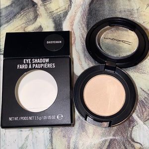 MAC COSMETICS BNIB Daisychain eyeshadow Rare Discontinued HTF